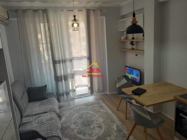 Tirane, jepet me qera apartament 1+1 Kati 2, 36 m² 400 Euro (selvia)