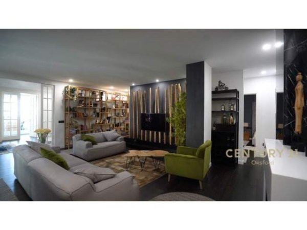 Tirane, shitet apartament Kati 4, 500 m² 1.050.000 Euro (Tirana, Albania)