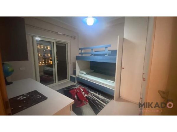 Tirane, jepet me qera 2+1+BLK Kati 4, 94 m² 700 Euro