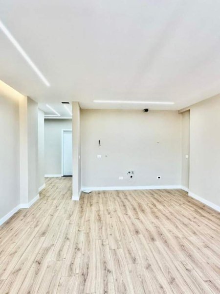 Tirane, shitet apartament 2+1 100 m² 168.000 Euro (Prane Kompleksit Delijorgji)