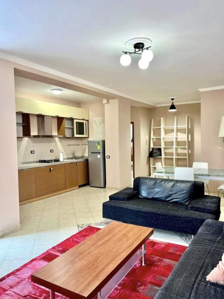 Tirane, shes apartament 2+1 125 m² 230.000 Euro (Ne Qender te Tiranes, Toptani Center,)