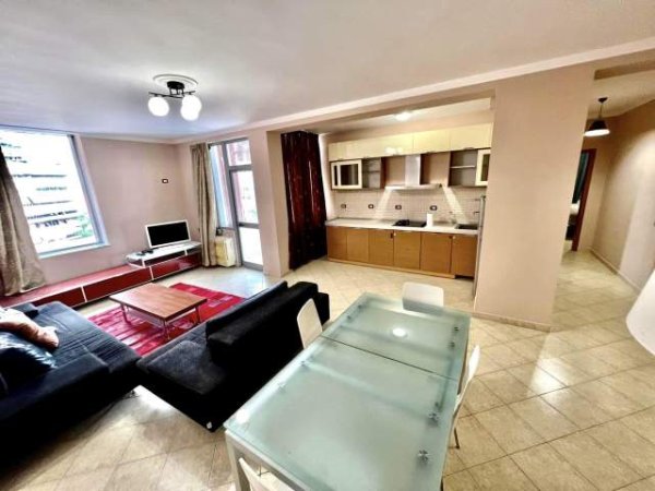 Tirane, shes apartament 2+1 125 m² 230.000 Euro (Ne Qender te Tiranes, Toptani Center,)