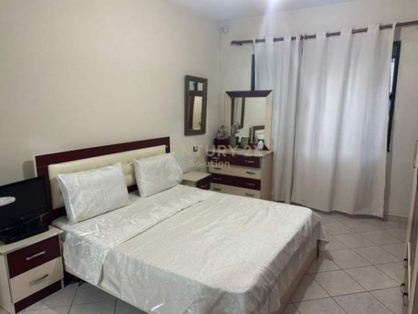 Tirane, jepet me qera apartament 1+1+BLK Kati 3, 90 m² 350 Euro (Bar Bohem, Astir, Unaza e Re)