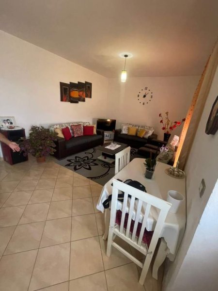 Tirane, shitet Vile 400 m² 220.000 Euro (Prush)