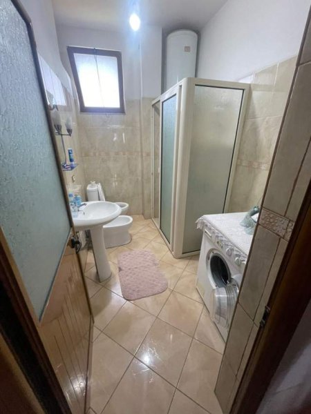 Tirane, shitet Vile 400 m² 220.000 Euro (Prush)