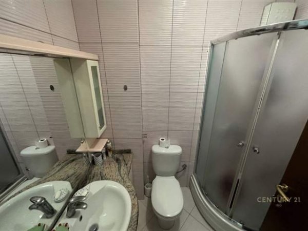 Tirane, jepet me qera apartament Kati 7, 56 m² 500 Euro (Tirana, Albania)