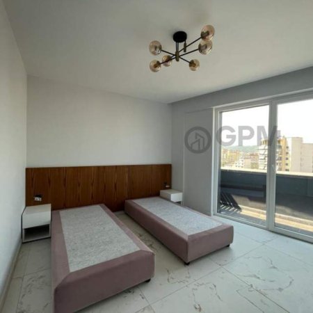 Tirane, jepet me qera apartament 2+1 Kati 6, 100 m² 1.500 Euro (Kafe Flora)