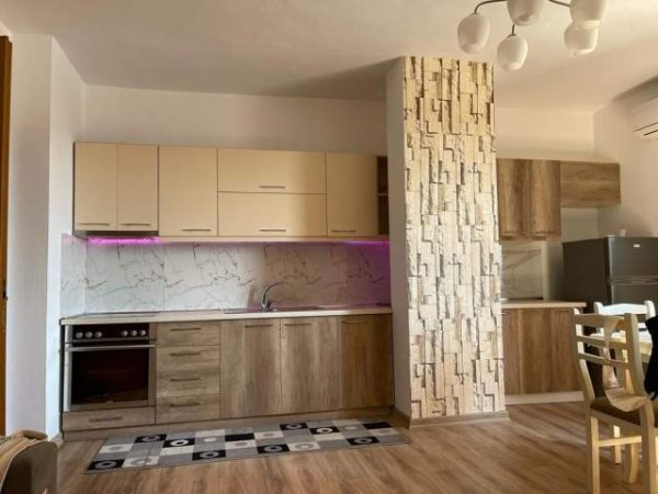Tirane, jepet me qera apartament 2+1+BLK Kati 7, 120 m² 600 Euro (Zogu Zi)