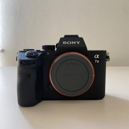 Tirane, shes  Sony A7 iii & Lente Sigma 24-70 2.400 Euro