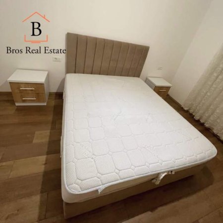 Tirane, jepet me qera 1+1 Kati 2, 64 m² 400 Euro (VilaL)