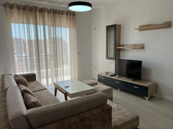 Tirane, jepet me qera apartament 2+1 Kati 5, 120 m² 550 Euro (Don bosko)