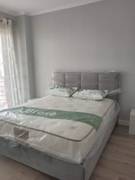 Tirane, shes apartament 2+1+BLK 133.000 Euro