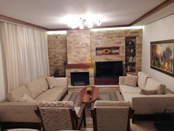 Tirane, jepet me qera apartament 2+1+BLK Kati 4, 120 m² 850 Euro (Vaso Pasha, Bllok)
