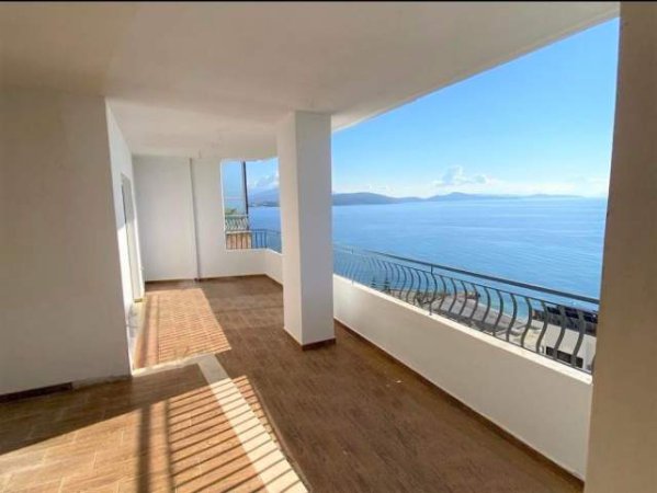 Sarande, shes apartament 2+1 140 m² 196.000 Euro (Sarande, Buze Detit, Prane Saranda Palace Hotel)