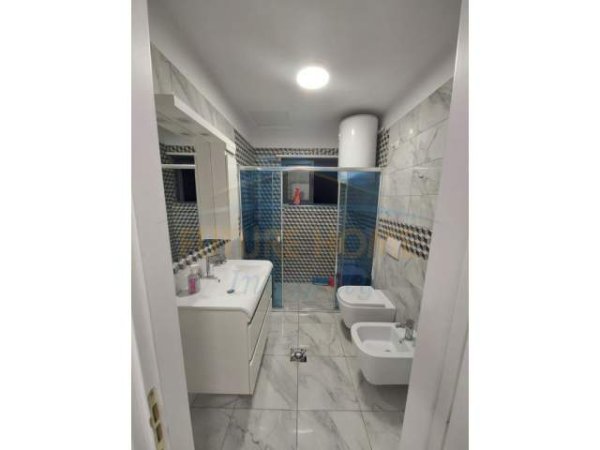 Tirane, shitet apartament Kati 1, 78 m² 103.000 Euro (Ali Demi)