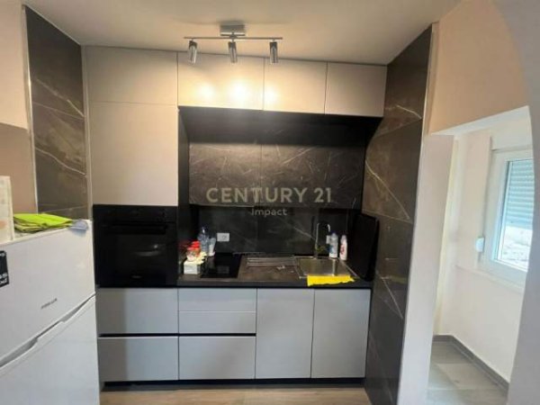 Tirane, shitet apartament Kati 1, 75 m² 130.000 Euro (Tirana, Albania)
