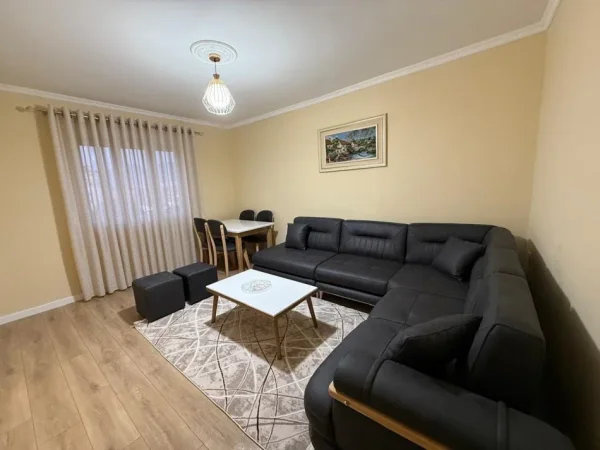Tirane, jepet me qera apartament 2+1 Kati 5, 74 m² 600 € (Ali Demi)