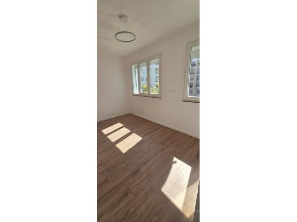 Tirane, shitet apartament 1+1 Kati 7, 47 m² 102.000 € (Don Bosko)
