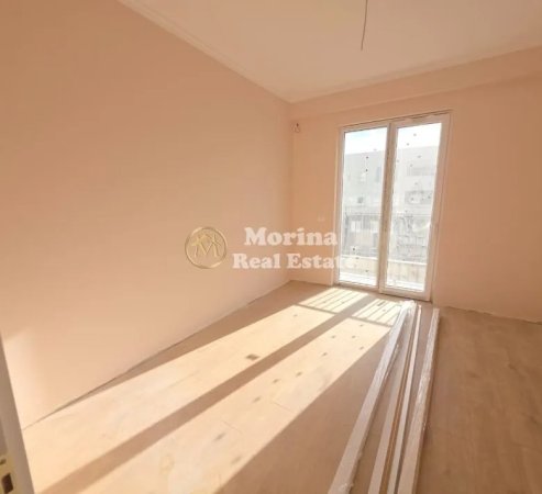 Tirane, jepet me qera apartament 2+1+Ballkon Kati 7, 100 m² 1100 € (Komuna e Parisit)