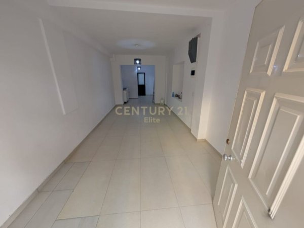 Tirane, shitet ambjent biznesi Kati 0, 43 m² (Myslym Shyri)