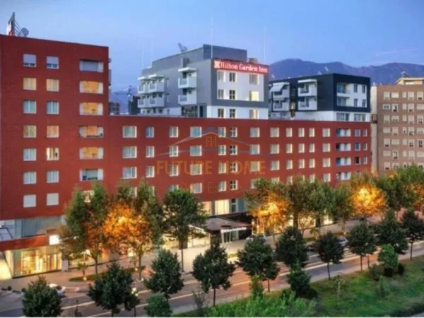 Tirane, jepet me qera zyre Kati 0, 233 m² 6.000 € (Bulevardi Gjergj Fishta, Hilton Garden Inn)