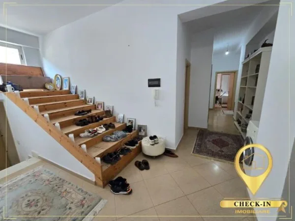 Tirane, shitet 2+1+Aneks+Ballkon Kati 4, 122 m² 270.000 € 