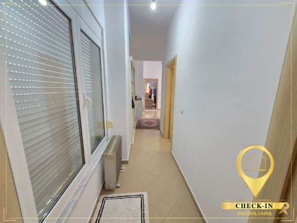 Tirane, shitet 2+1+Aneks+Ballkon Kati 4, 122 m² 270.000 € 