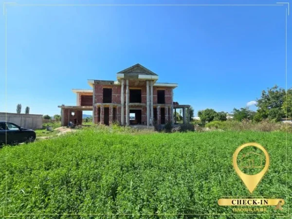 Fushe Kruje, shitet Vile 2 Katshe Kati 0, 556 m² 330.000 € (Fushe Kruje)