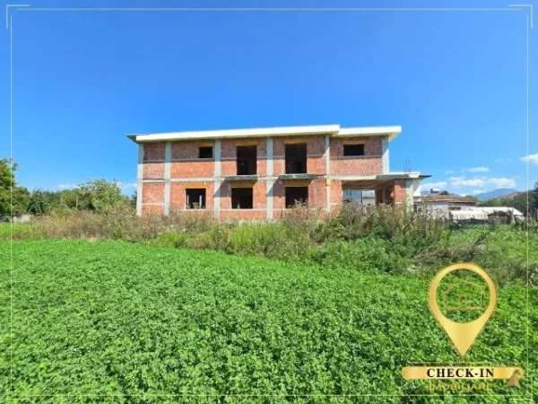Fushe Kruje, shitet Vile 2 Katshe Kati 0, 556 m² 330.000 € (Fushe Kruje)