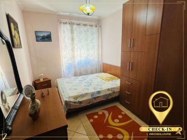 Tirane, jepet me qera apartament 2+1+Aneks+Ballkon Kati 3, 120 m² 570 € (Astir)