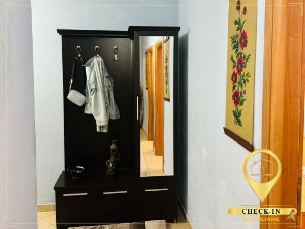 Tirane, jepet me qera apartament 2+1+Aneks+Ballkon Kati 3, 120 m² 570 € (Astir)