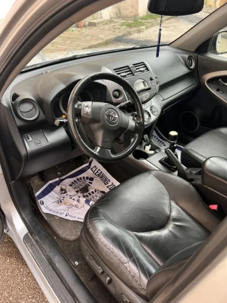Vlore, shes makine Toyota RAV4, 2.2 Nafte, 6000 euro