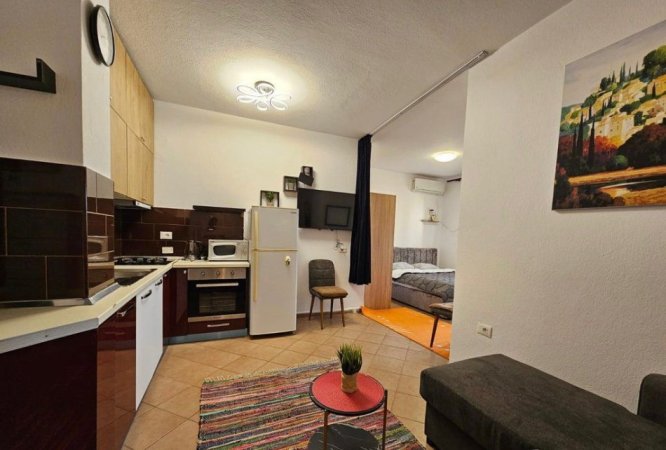 🏠 Jepet me Qera Apartament 1+1 – 5 Maj, Afer Concordit