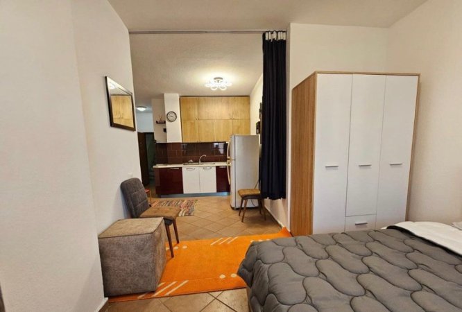 🏠 Jepet me Qera Apartament 1+1 – 5 Maj, Afer Concordit