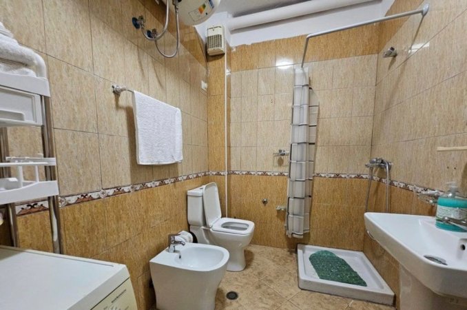 🏠 Jepet me Qera Apartament 1+1 – 5 Maj, Afer Concordit