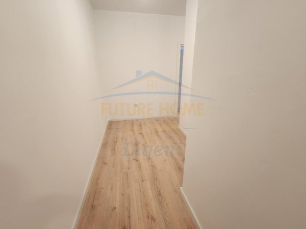 Tirane, shitet apartament 1+1+Ballkon Kati 2, 93 m² (Kopshti Zoologjik)