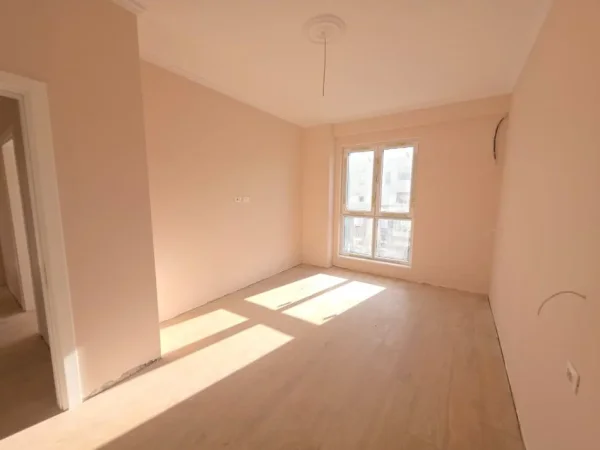 Tirane, jepet me qera zyre Kati 7, 100 m² 1.100 € (Rruga Anton Lufi)