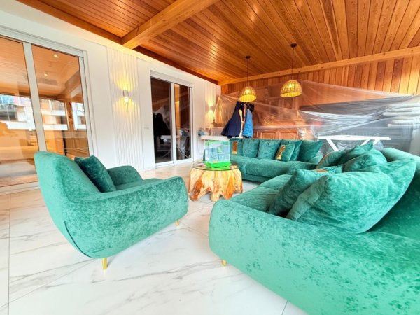 Tirane, shitet apartament 2+1+Ballkon Kati 2, 165 m² 369.000 € (Pranë Kopshtit Botanik)