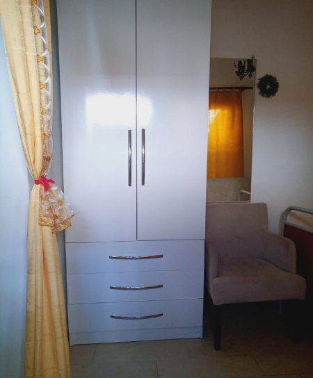 Tirane, jepet me qera vetem 1 dhome 1+1 Kati 1, 35 m² 280 € (Rr.Dibrës.)