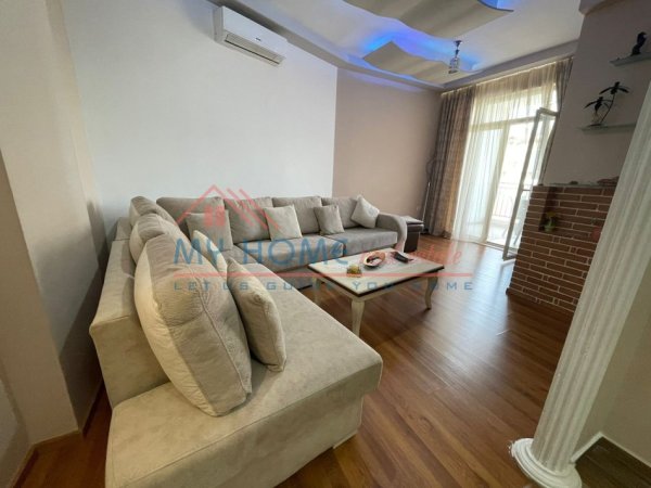 Tirane, jepet me qera apartament 1+1+Ballkon Kati 4, 74 m² 620 € (Rruga Qemal Stafa)