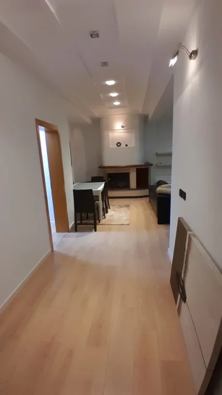 Tirane, jepet me qera apartament 2+1+Aneks+Ballkon Kati 2, 130 m² 600 € (Te Ambasada Turke, perballe Sofres Ariut, Rr. Elbasanit)