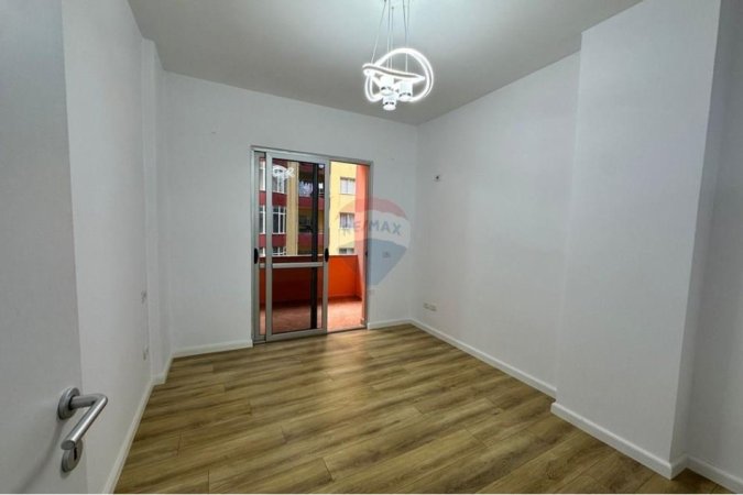 Tirane, shitet apartament 2+1 , 77 m² 120.000 € (astir)