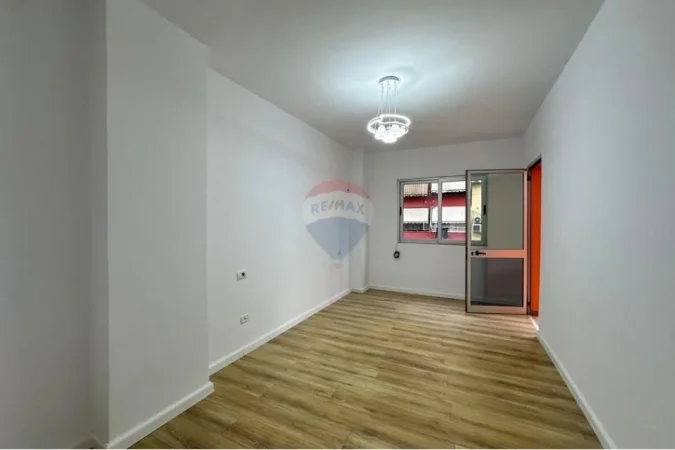 Tirane, shitet apartament 2+1 , 77 m² 120.000 € (astir)