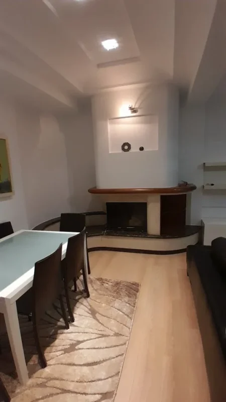 Tirane, jepet me qera apartament 2+1+Aneks+Ballkon Kati 2, 130 m² 600 € (Te Ambasada Turke, perballe Sofres Ariut, Rr. Elbasanit)
