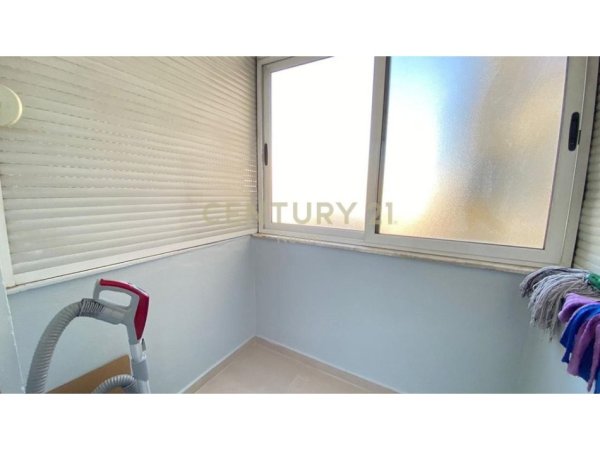 Tirane, jepet me qera apartament 2+1 Kati 7, 100 m² 750 € 