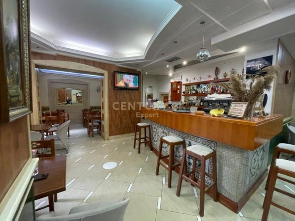 Tirane, jepet me qera ambjent biznesi Kati 0, 108 m² 2.500 € 