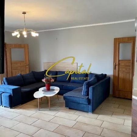 Tirane, jepet me qera apartament 2+1 Kati 4, 70 m² 550 € (BRRYLI)