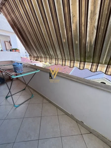 Tirane, jepet me qera apartament 2+1+Ballkon Kati 2, 114 m² 900 € (RRUGA MARKO BOCARI)