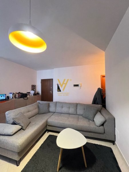 Tirane, jepet me qera apartament 2+1+Ballkon Kati 2, 114 m² 900 € (RRUGA MARKO BOCARI)