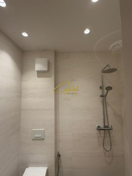 Tirane, jepet me qera apartament 1+1 Kati 3, 70 m² 750 € (ZOGU I ZI)